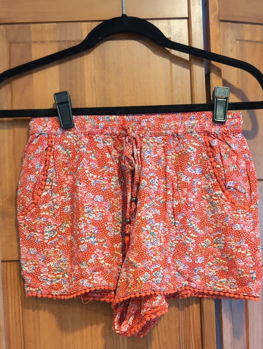 Women's Red Floral Drawstring Shorts